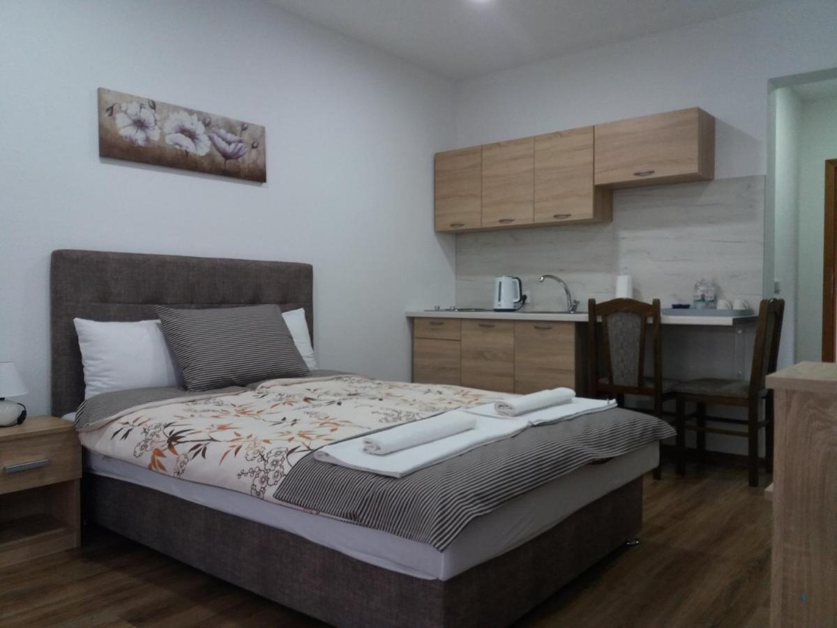Apartments Karic Aerodrom Tuzla Dubrave Gornje Ngoại thất bức ảnh