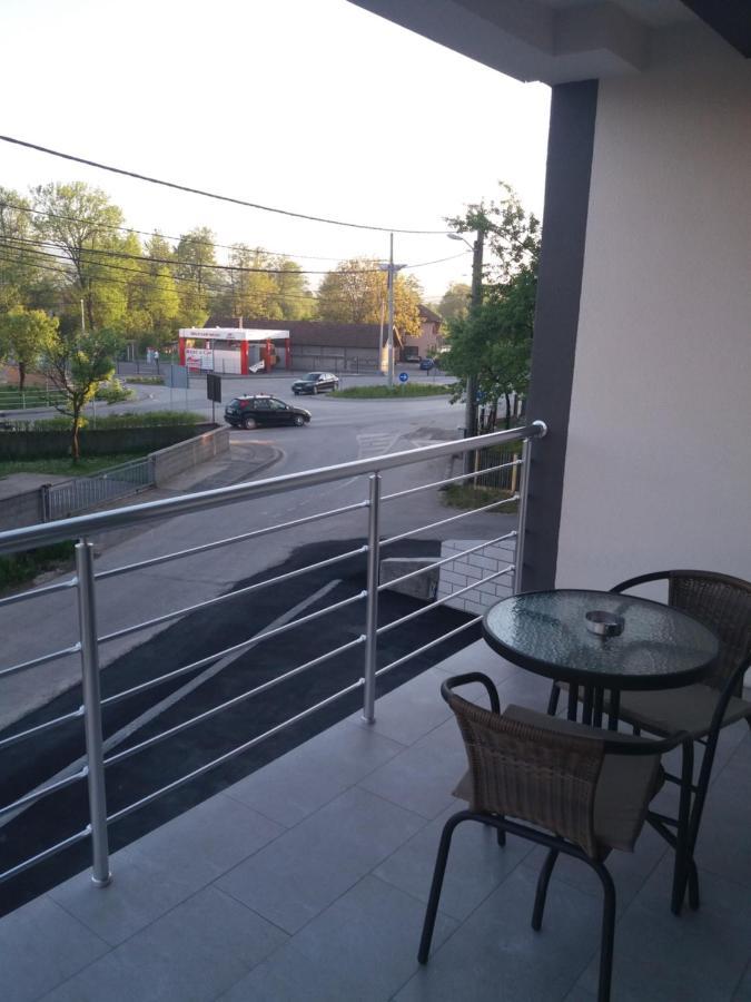 Apartments Karic Aerodrom Tuzla Dubrave Gornje Ngoại thất bức ảnh