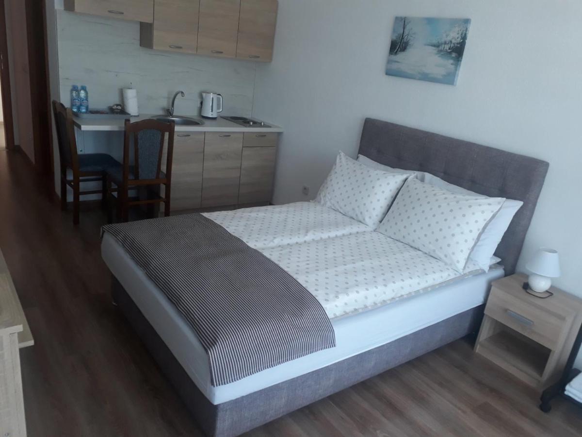 Apartments Karic Aerodrom Tuzla Dubrave Gornje Ngoại thất bức ảnh