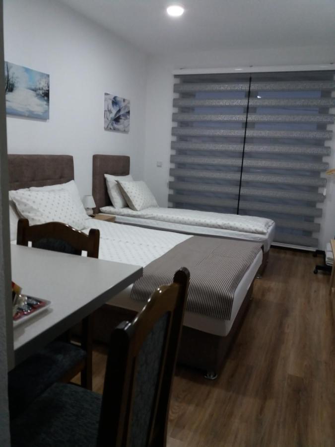 Apartments Karic Aerodrom Tuzla Dubrave Gornje Ngoại thất bức ảnh